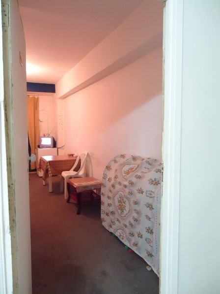 room from corridor